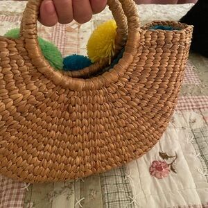 JADE TRIBE - Colorful Pom-Pom Straw Bag❤️GUC